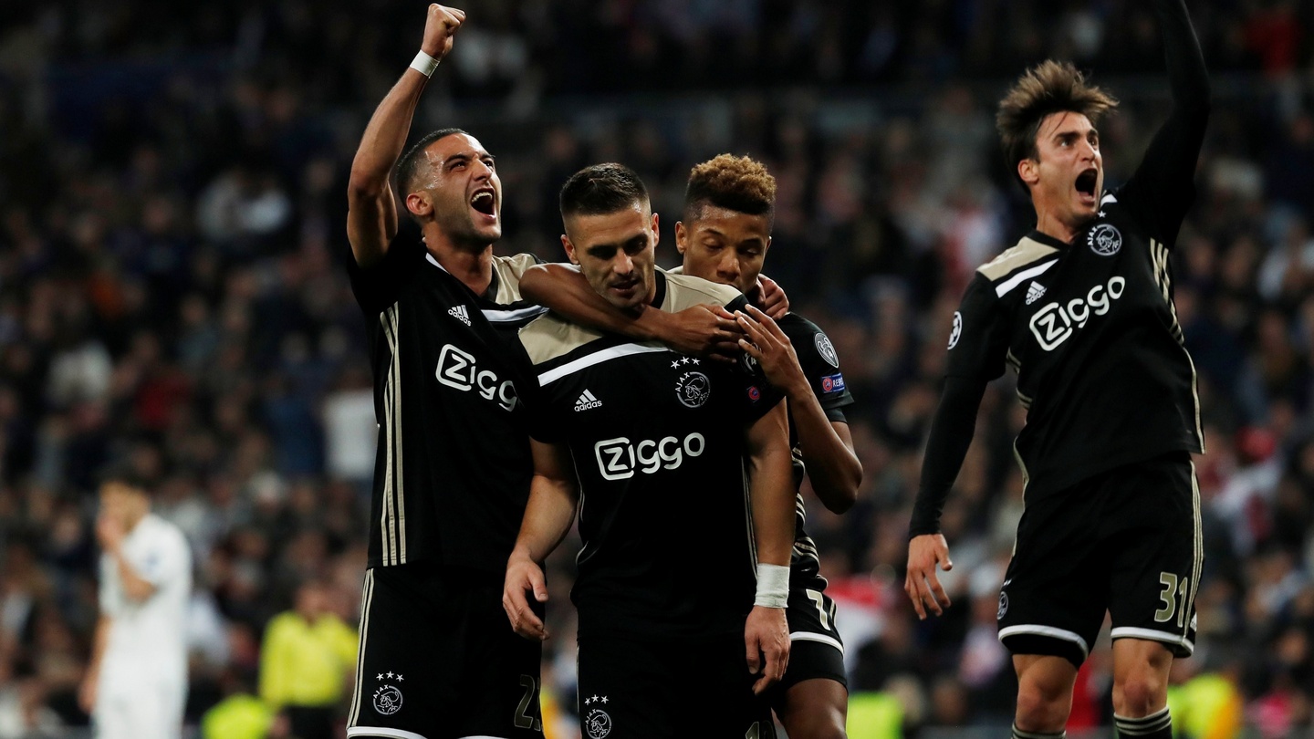 ajax juventus watch