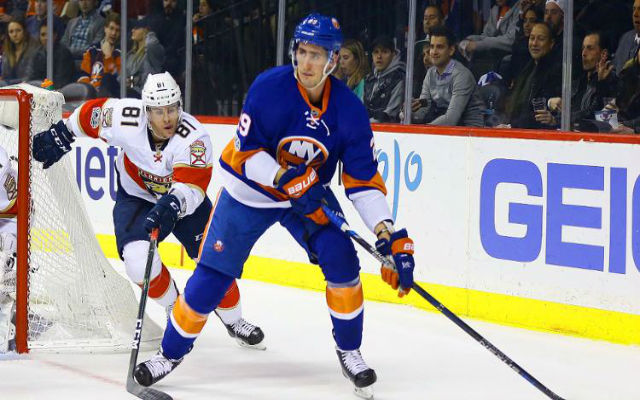 Islanders Avoid Arbitration, Sign Forward Brock Nelson
