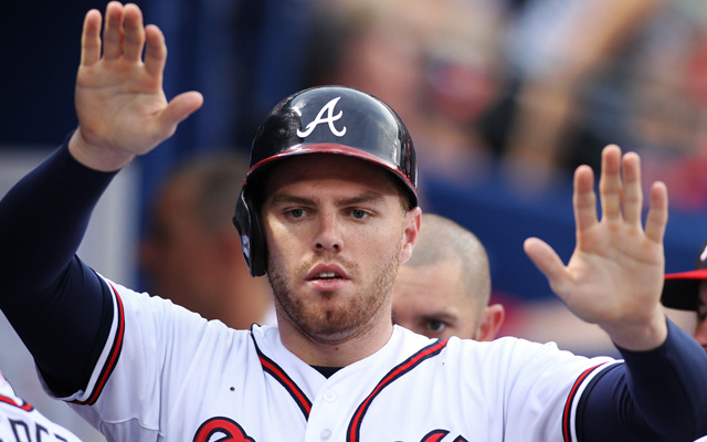 Freddie Freeman Exits Game With Injury Freddie Freeman Exits Game With Injury
