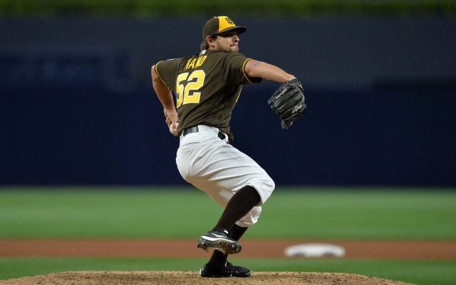 Cubs, Indians Complete Trades For Relievers