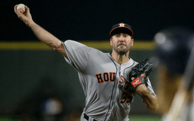 Verlander Wins Emotional Return To Detroit