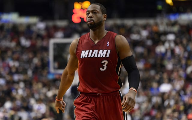 Wade announces he will play one last season in Miami