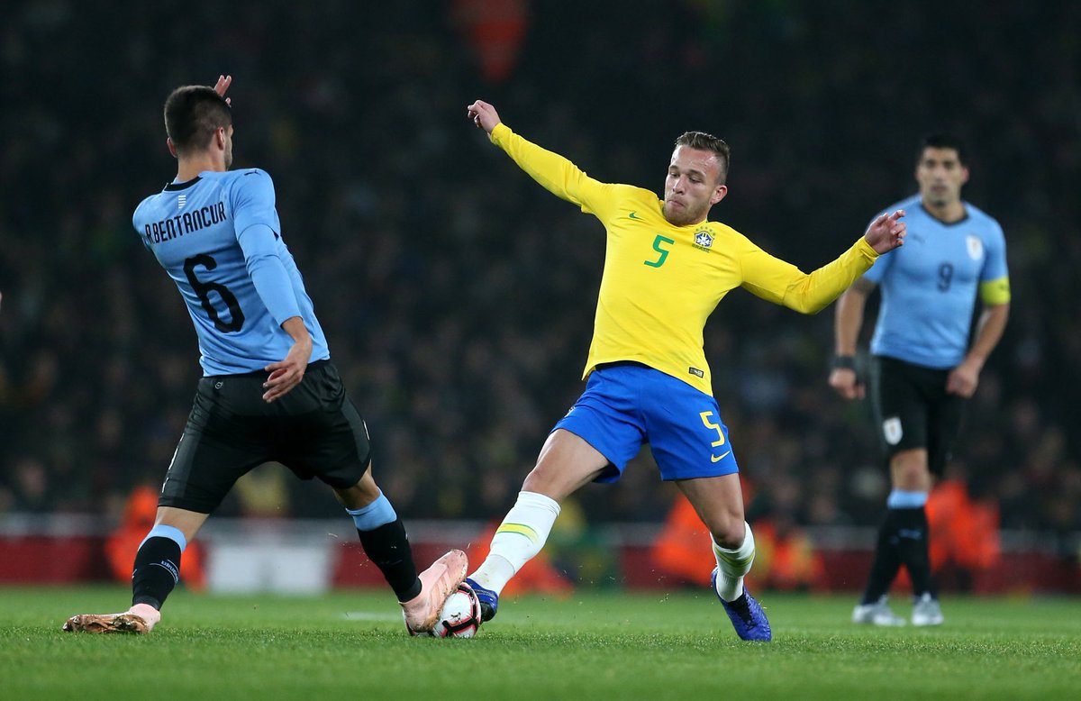 Уругвай бразилия 7 июля. Arthur Melo Brazil