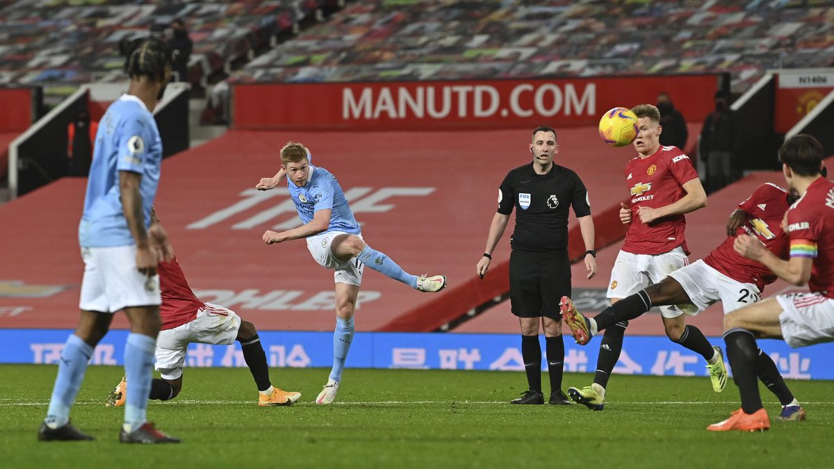 Manchester United vs Manchester City Preview, Tips and Odds