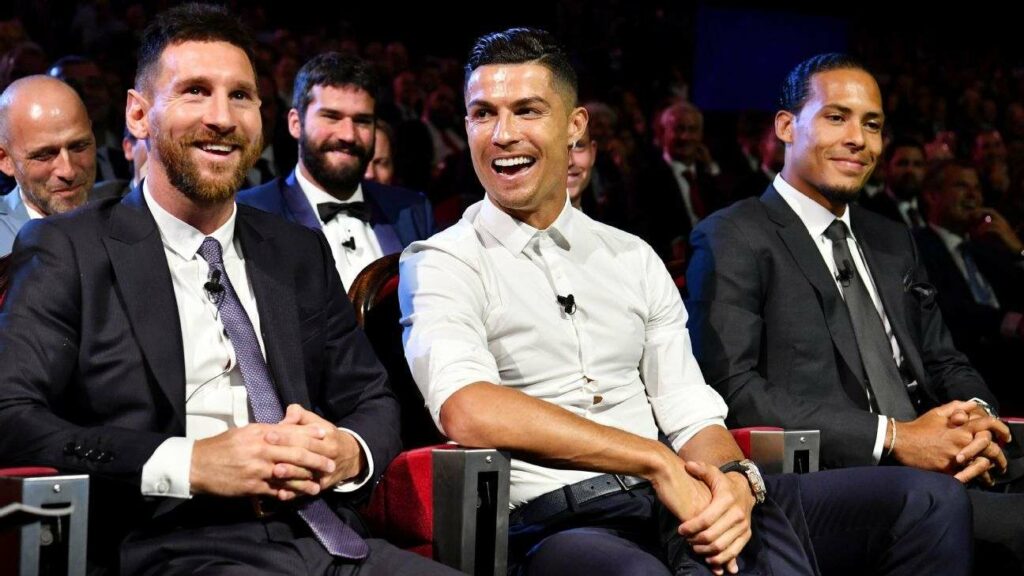 Ronaldo replies to Van der Vaart