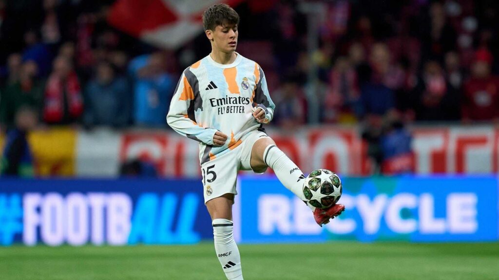 Arda Guler warming up before a match