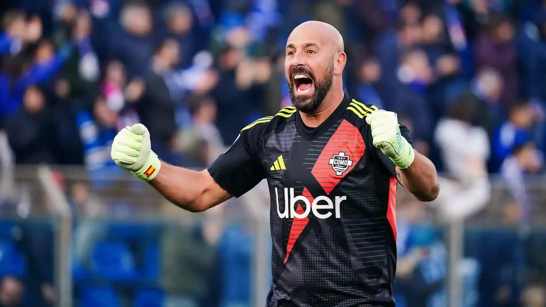Legendary Spanish goalkeeper Pepe Reina in his last season with Como