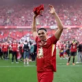 Trent Alexander Arnold celebrates Liverpool's 20th English title