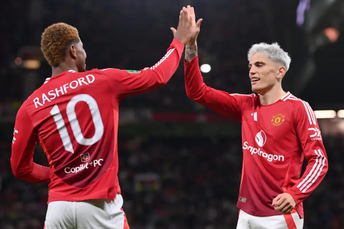Marcus Rashford high-fiving Alejandro Garnacho