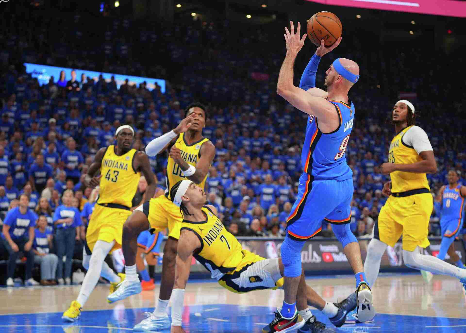 Alex Caruso shoots in Game 2 of the NBA Finals between Oklahoma and Indiana