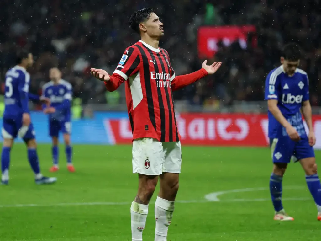 Milan midfielder Tijjani Reijnders