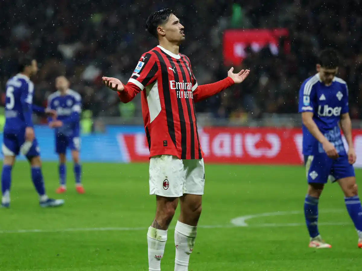 Milan midfielder Tijjani Reijnders