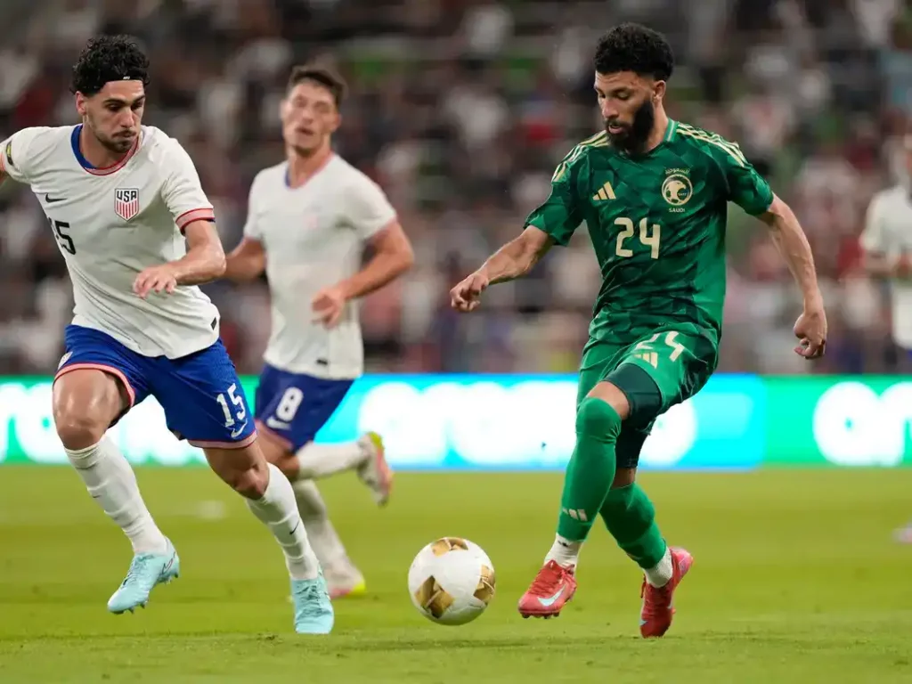 A moment of the Gold Cup match between USA and Saudi Arabia