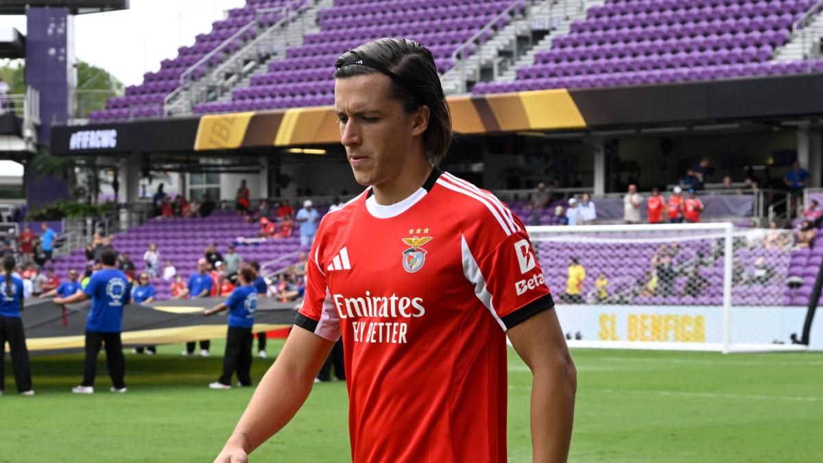 Benfica left-back Alvaro Carreras