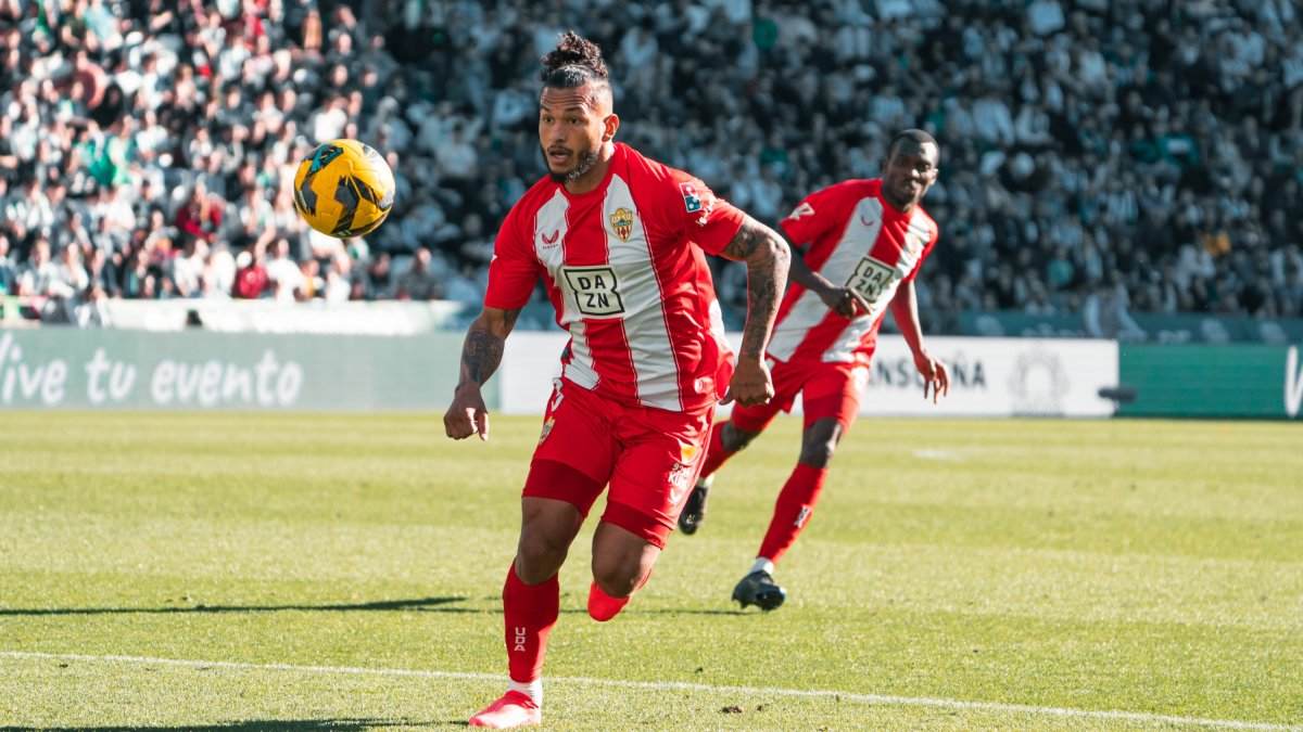 Almeria's Colombian striker Luis Suarez chasing the ball