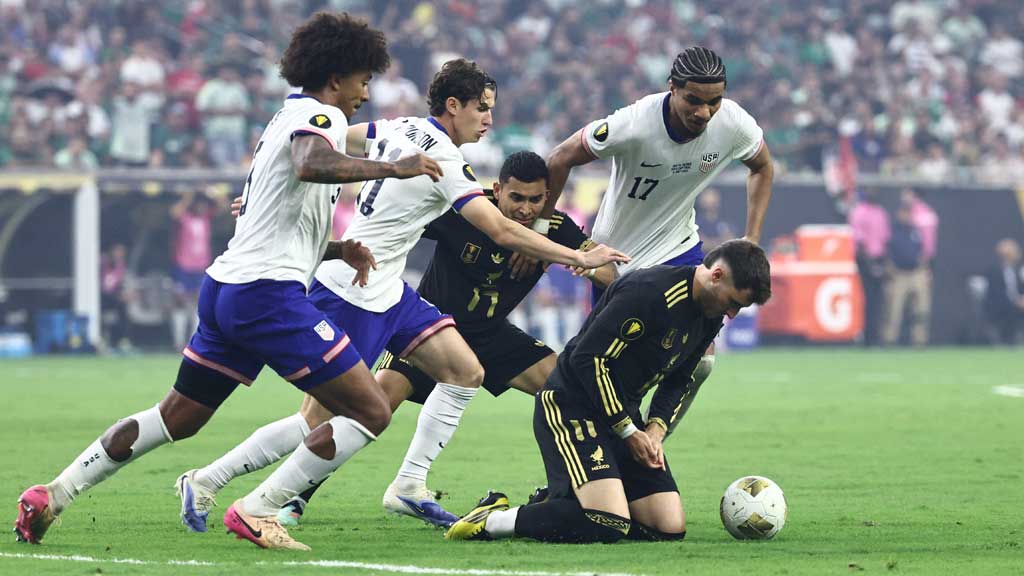 Tense moment during the Gold Cup final between USA and Mexico