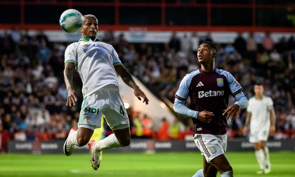 Roma player trying to control the ball before Youri Tielemans of Aston Villa