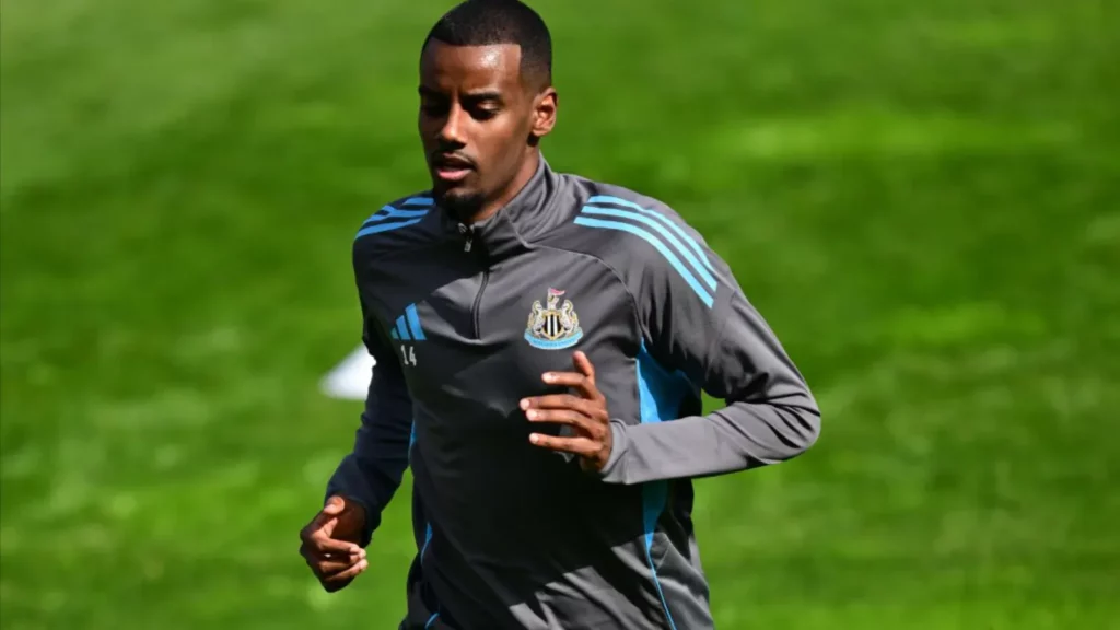 Alexander Isak in training