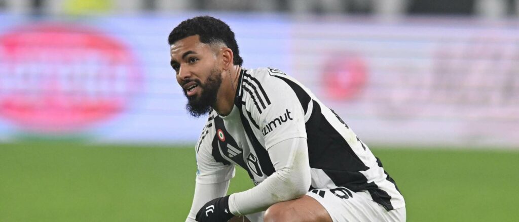 Juventus midfielder Douglas Luiz