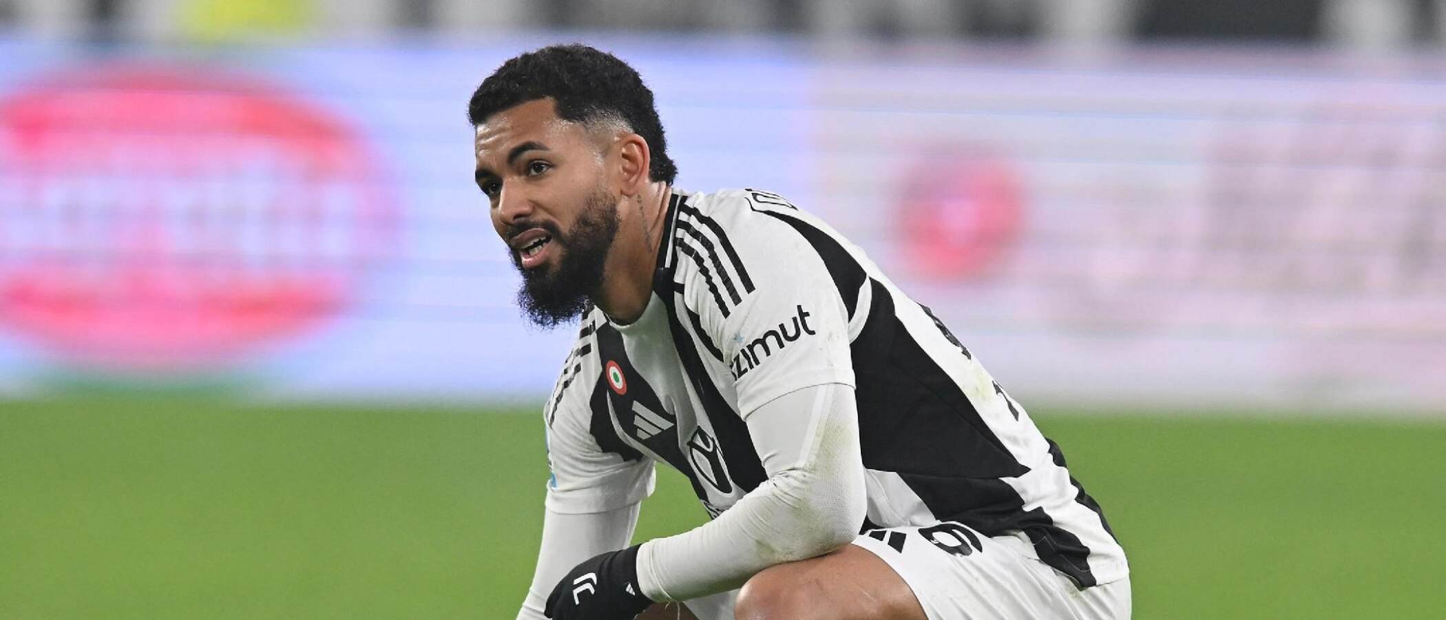 Juventus midfielder Douglas Luiz
