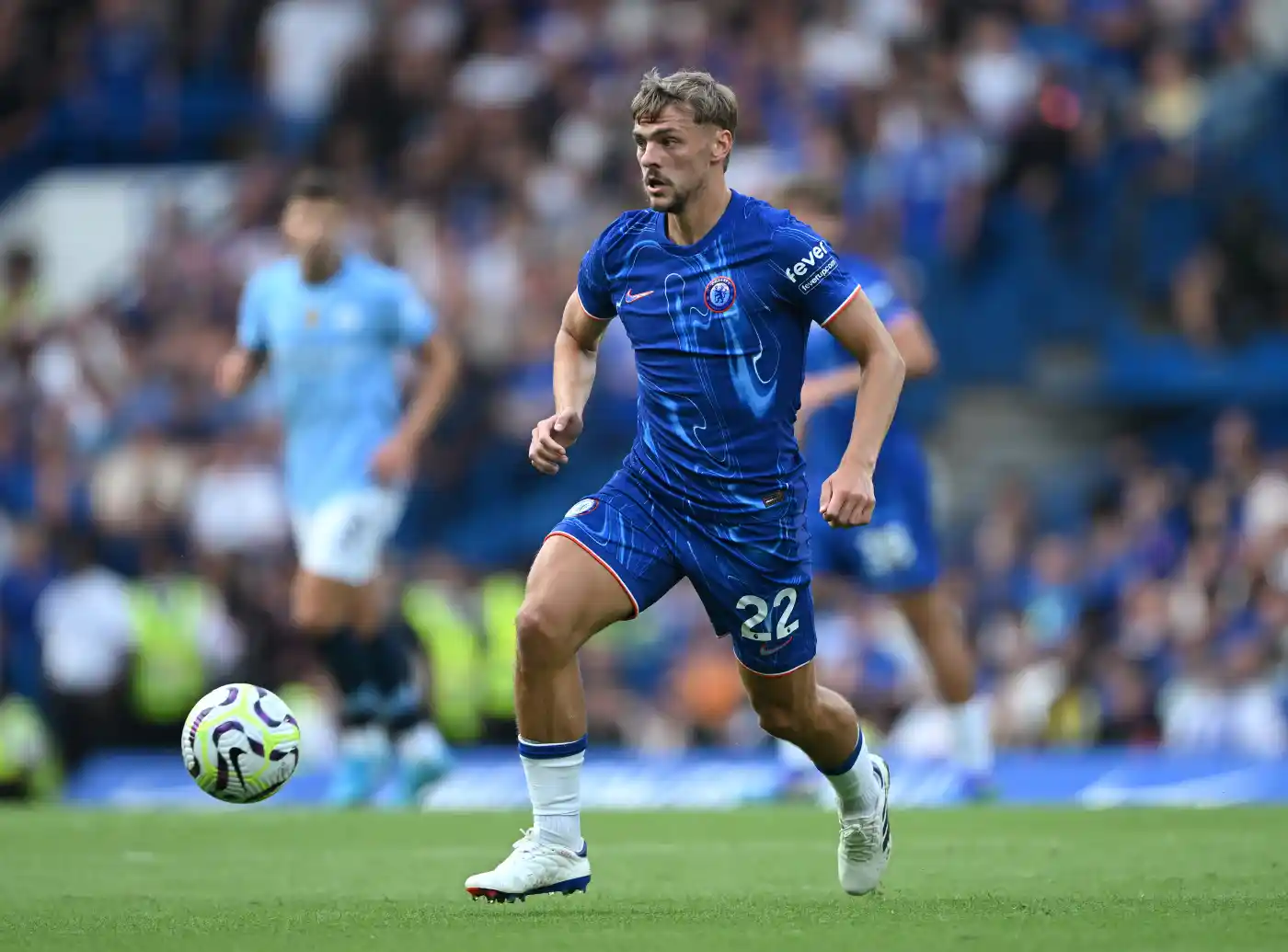 Chelsea midfielder Kiernan Dewsbury-Hall running with the ball
