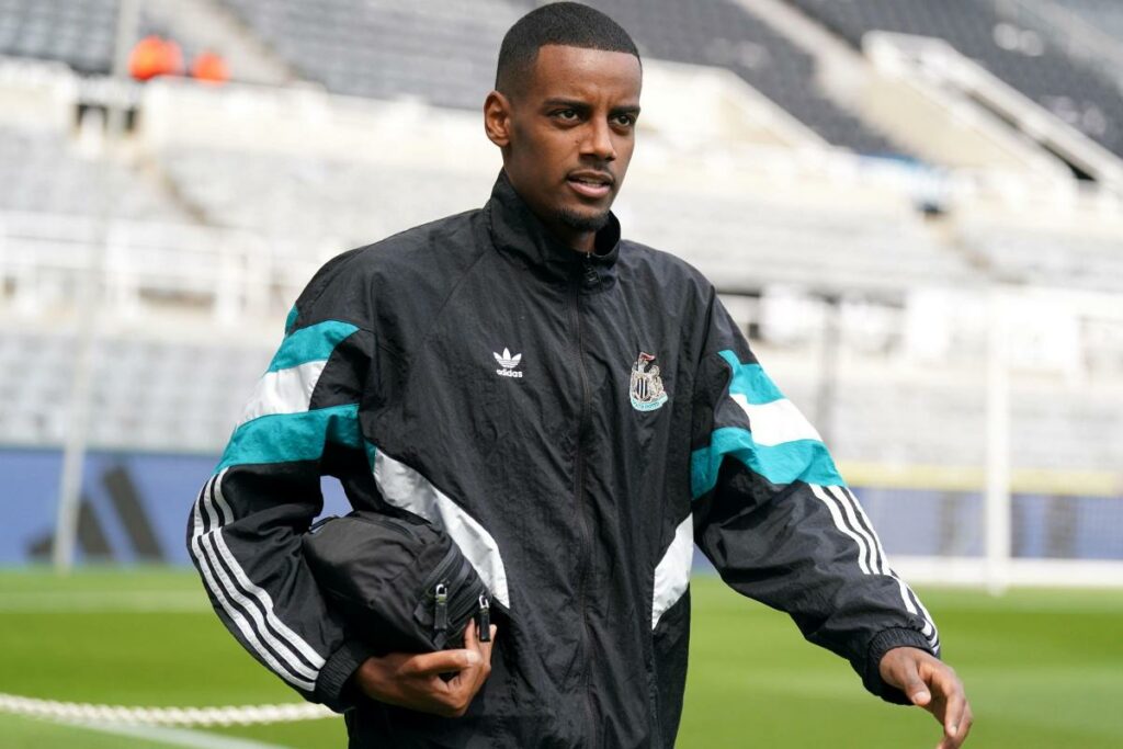 Alexander Isak in training outfit