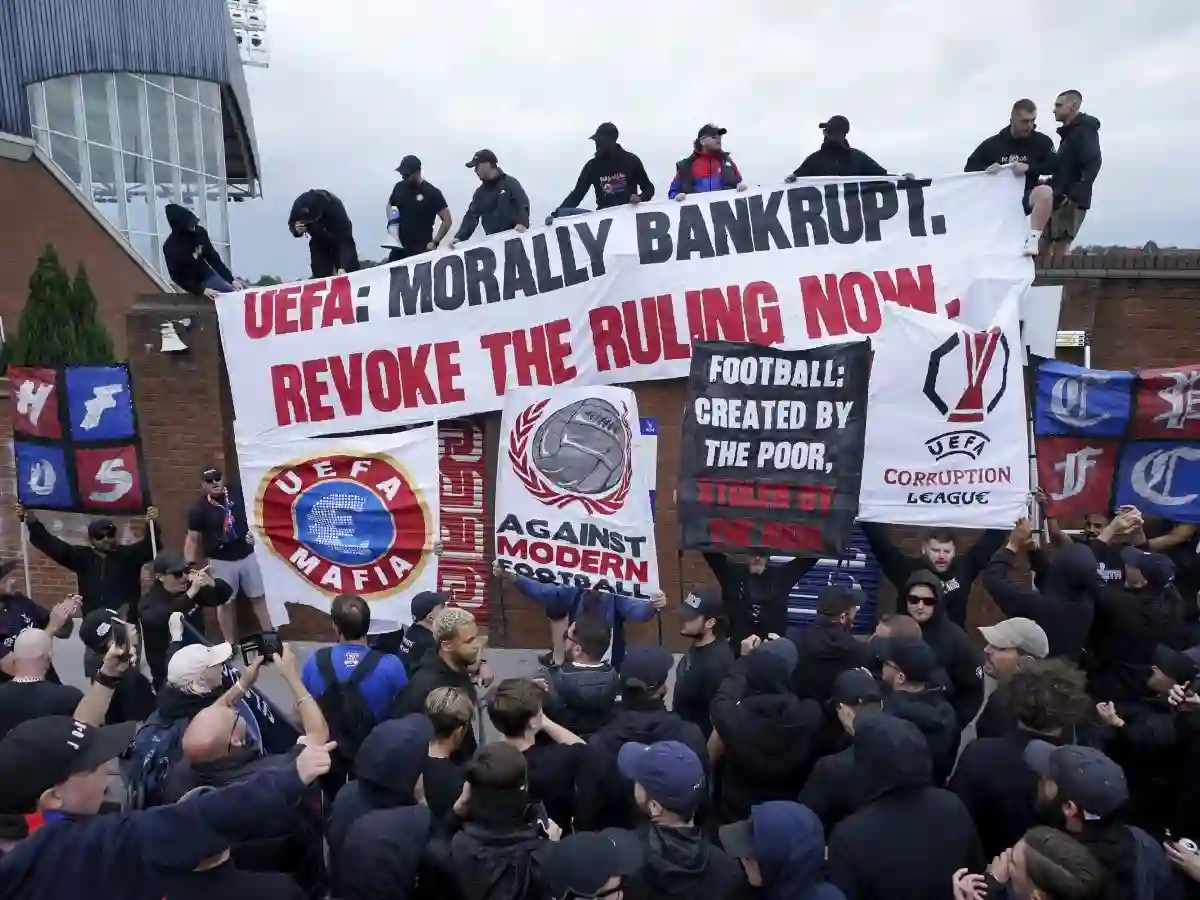 Fans protest against UEFA