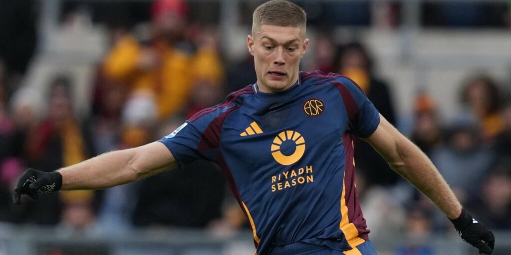 Roma forward Artem Dovbyk