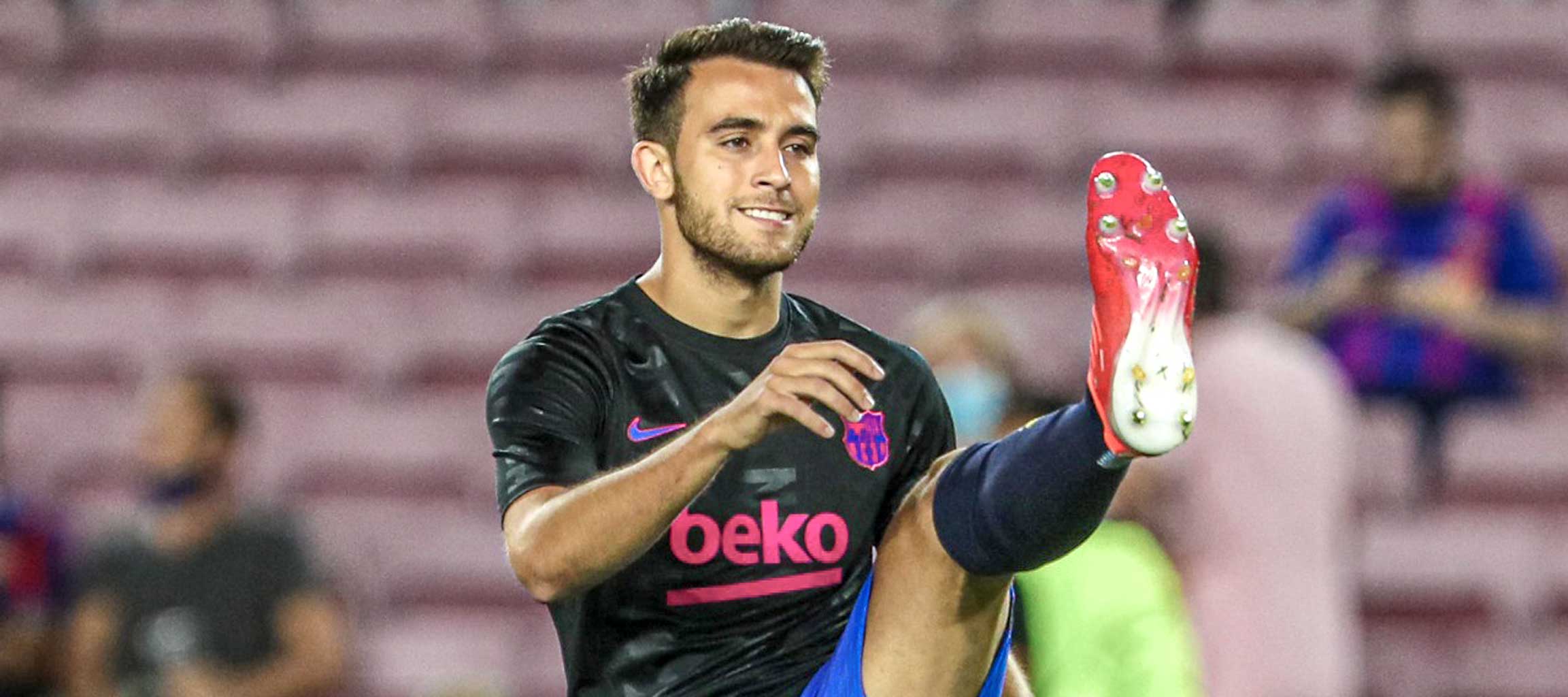 Barcelona defender Eric Garcia warming up