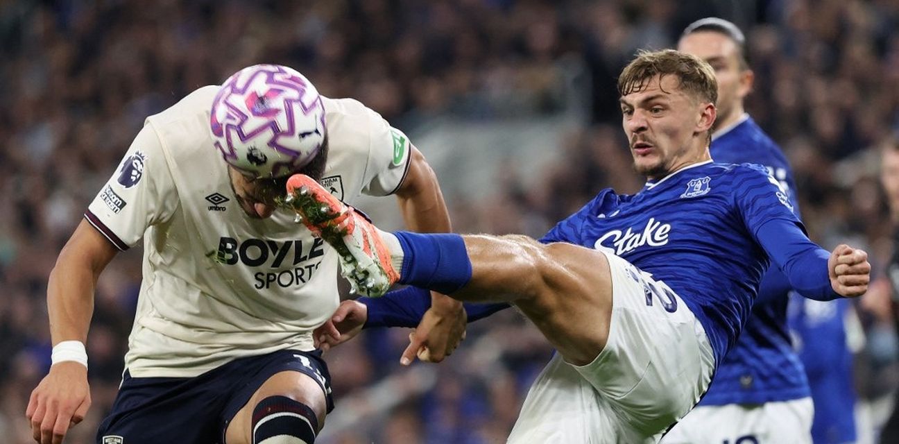 Tense moment of the Premier League clash between Everton and West Ham
