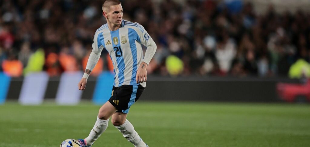 Franco Mastantuono playing for Argentina