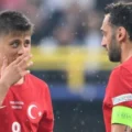 Arda Guler and Hakan Calhanoglu discuss tactics