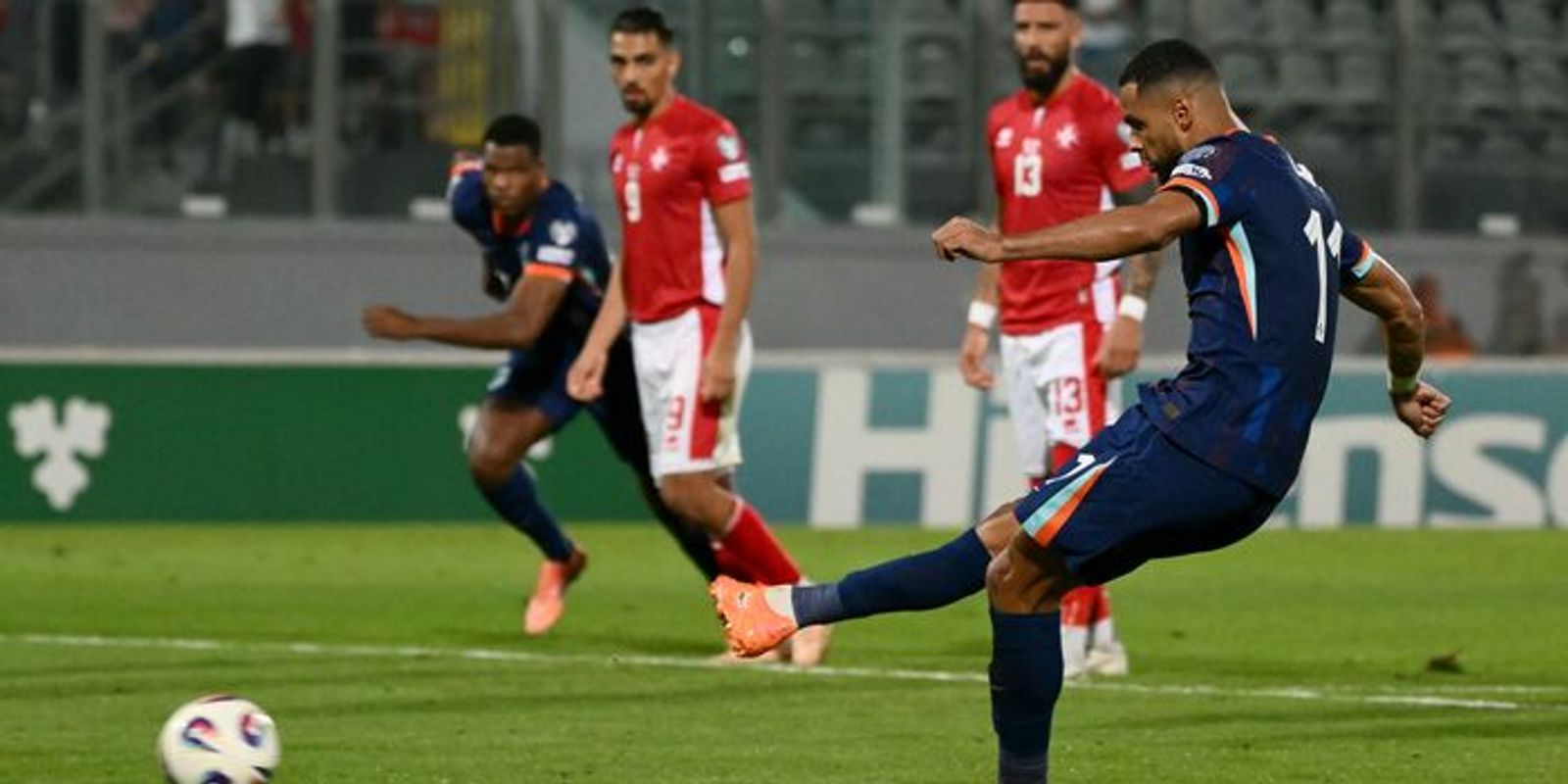 Gody Gakpo scores from the penalty spot against Malta