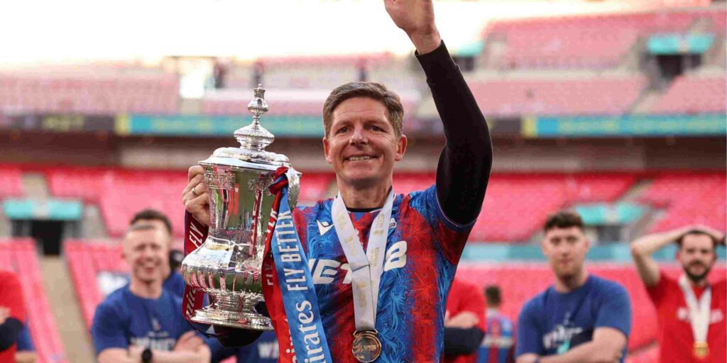 Oliver Glasner with the FA Cup trophy