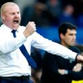 Sean Dyche punching the air