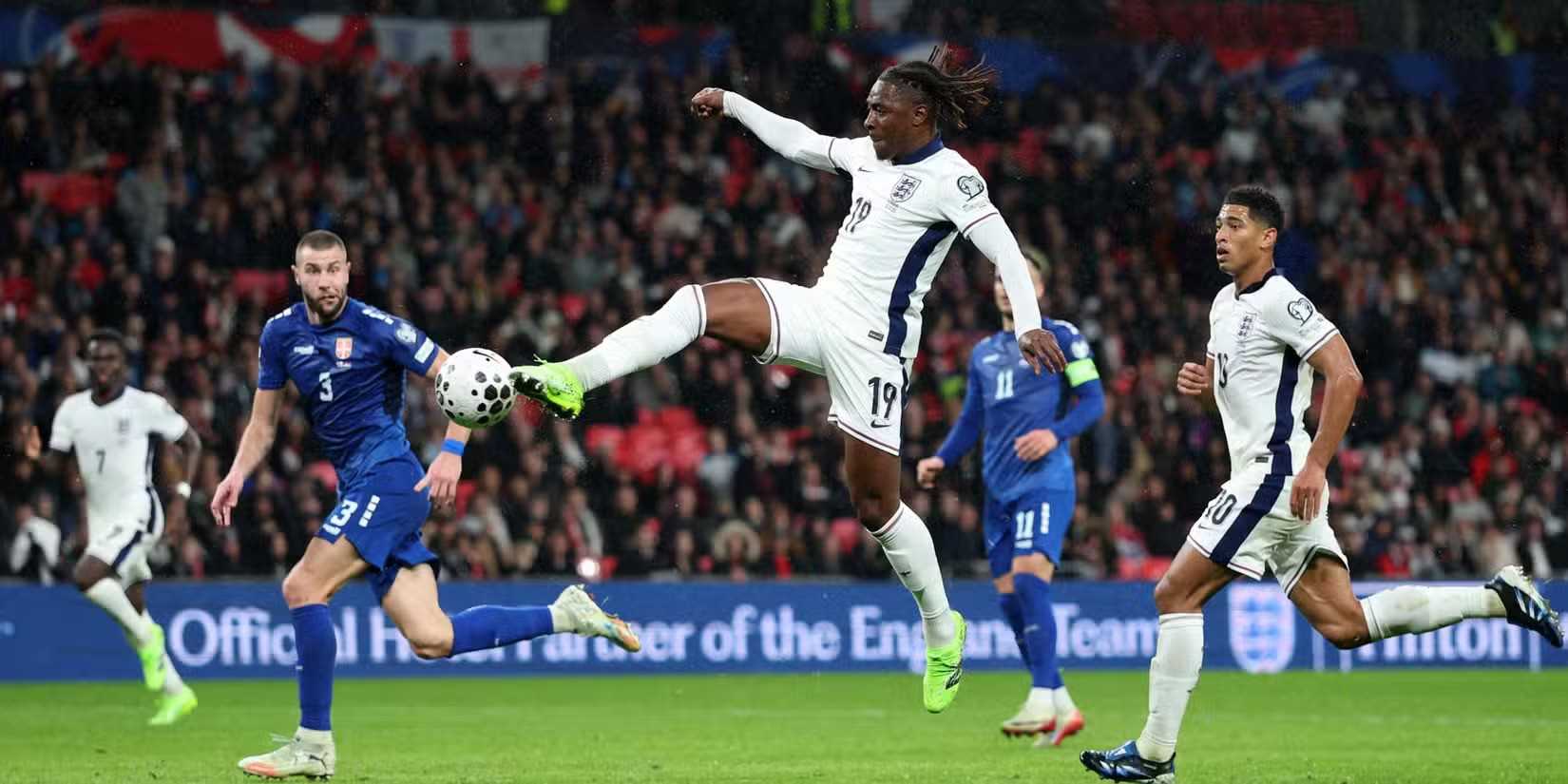Eberechi Eze controls the ball in England's World Cup qualifier against Serbia