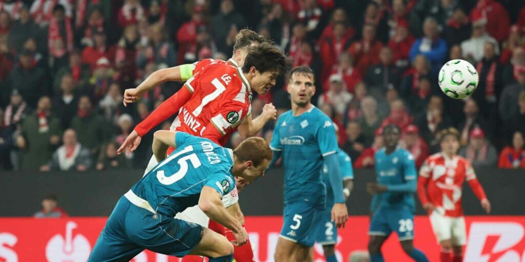 Mainz' Lee scoring late header against Fiorentina