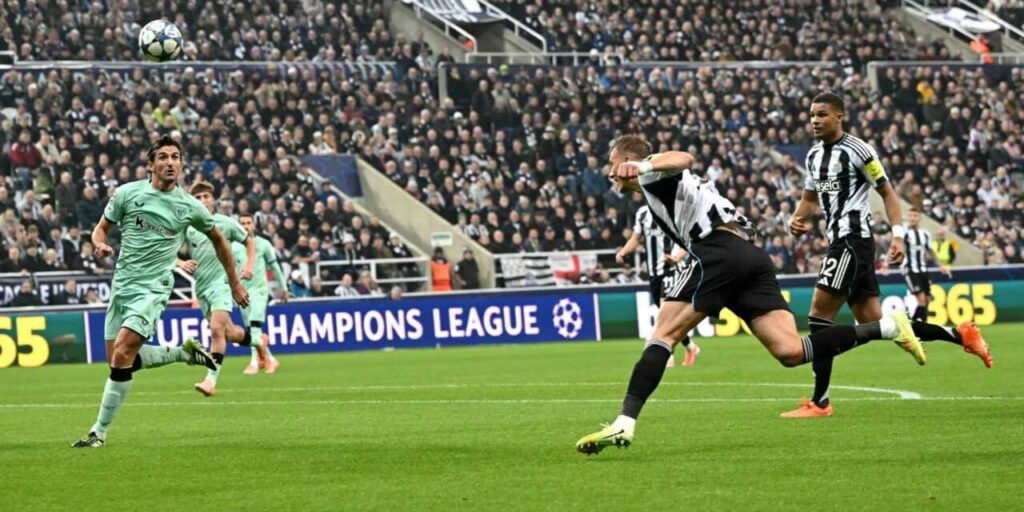 Dan Burn scores a header for Newcastle against Athletic Bilbao
