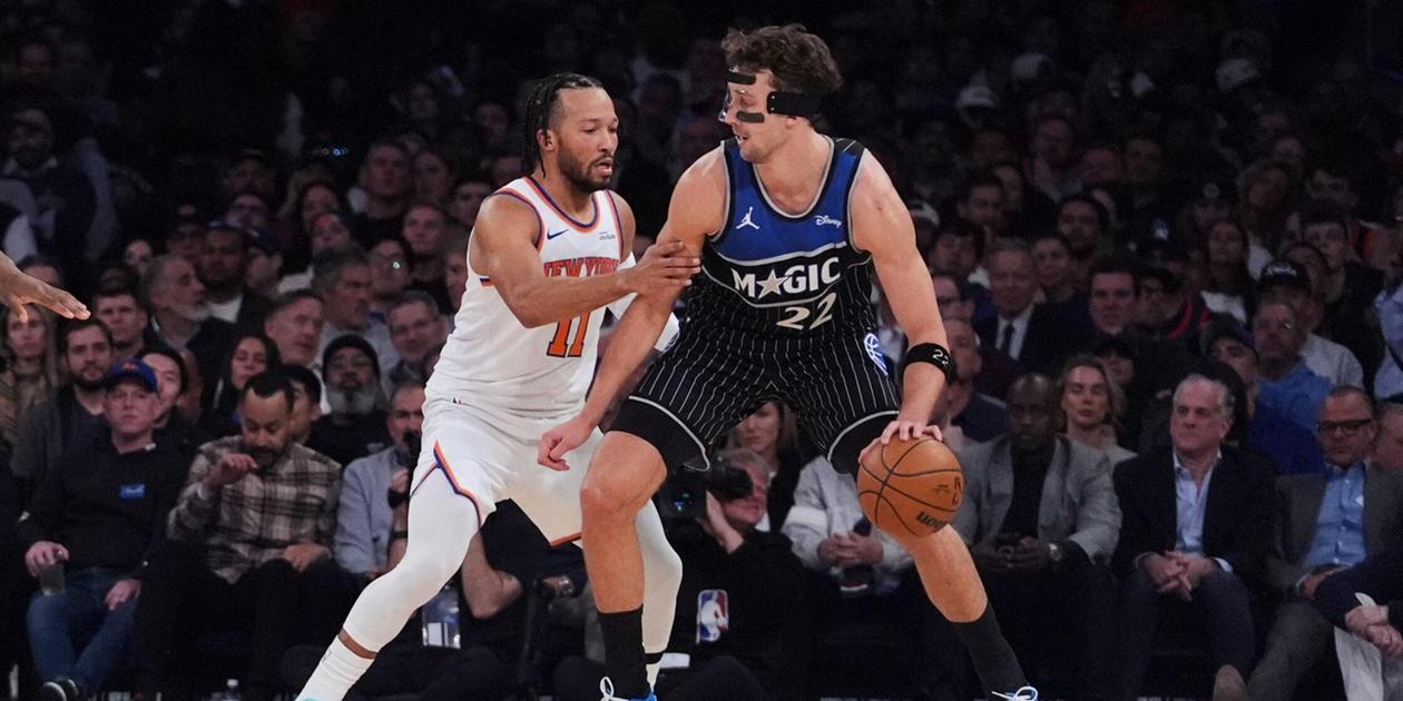 Jalen Brunson guarding Franz Wagner