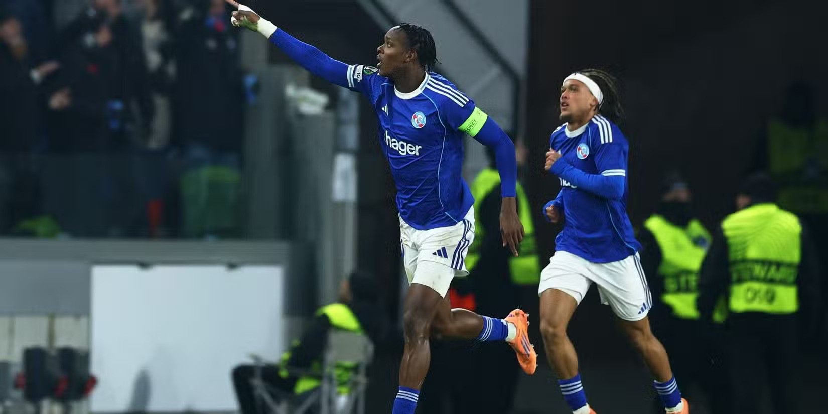 Strasbourg players celebrate after scoring against Crystal Palace