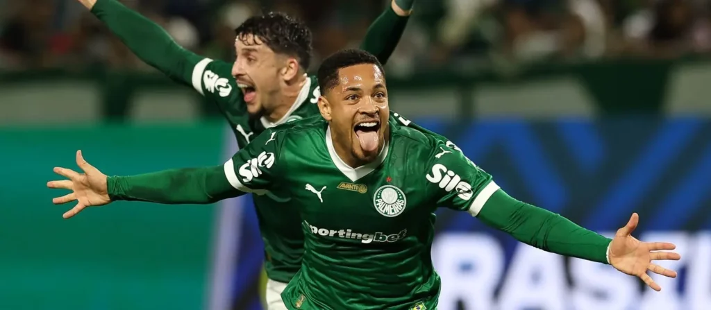 Vitor Roque has just scored for Palmeiras