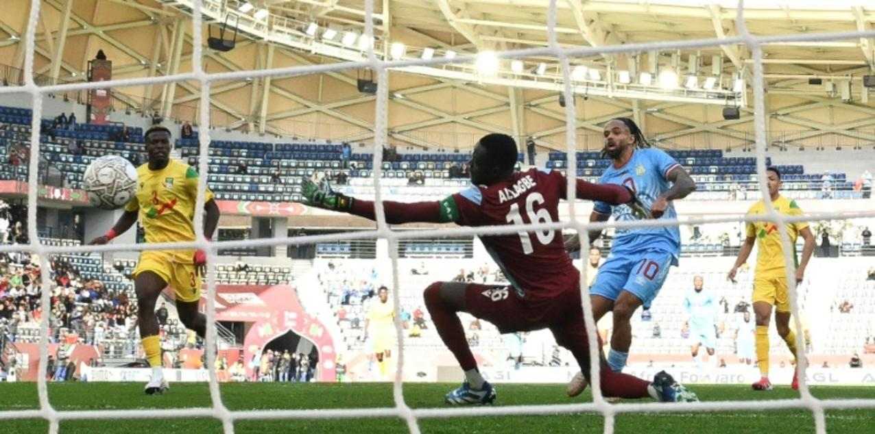 Theo Bongonda scores for DR Congo against Benin
