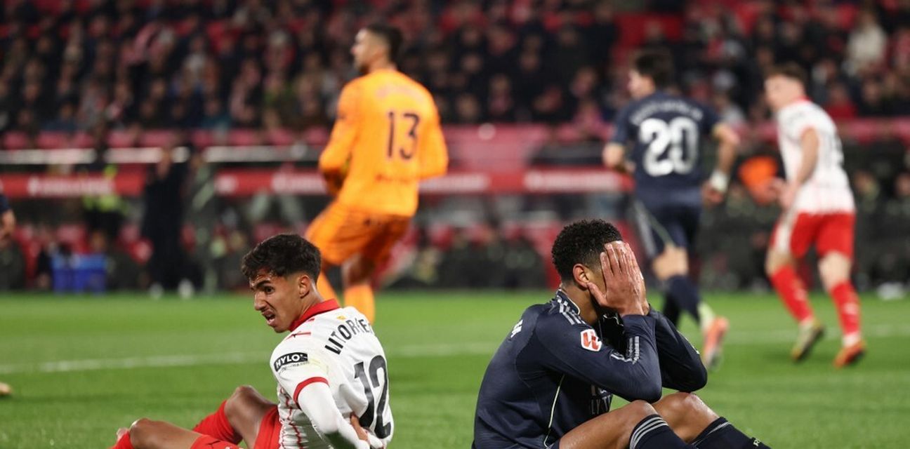 Jude Bellingham holding his head