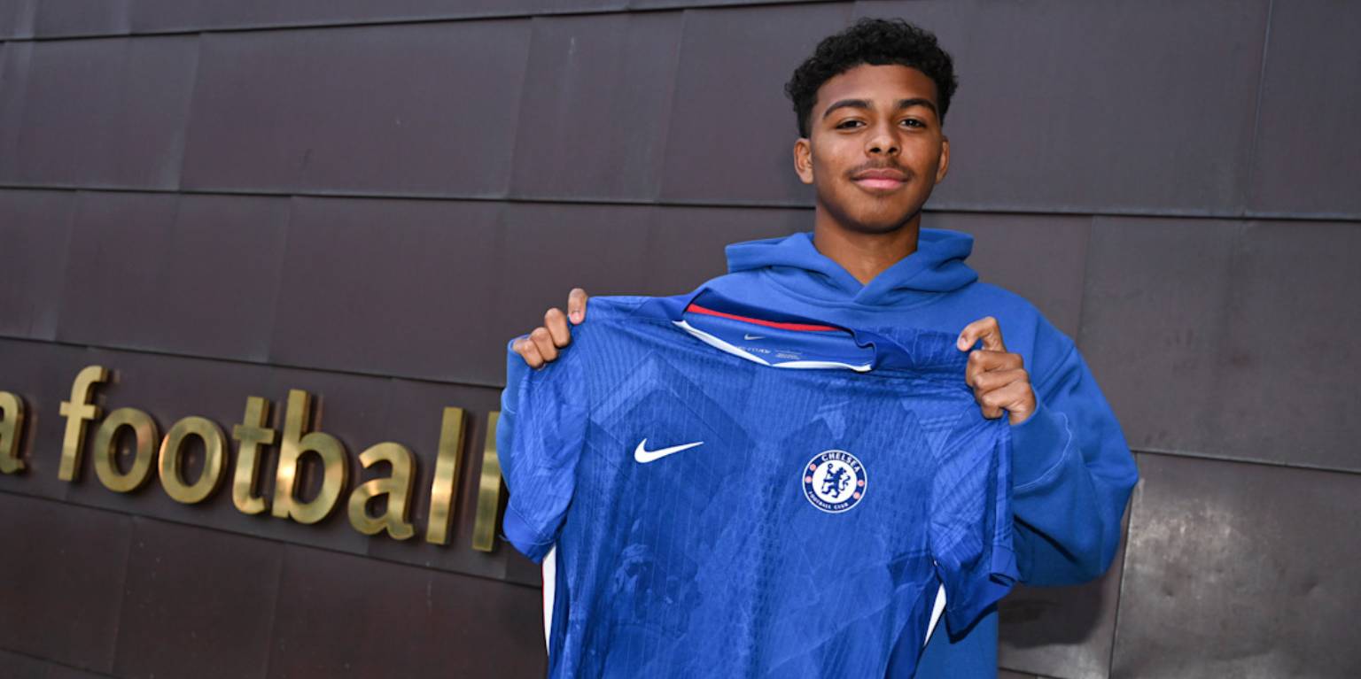 Chelsea's teenager Isago Silva