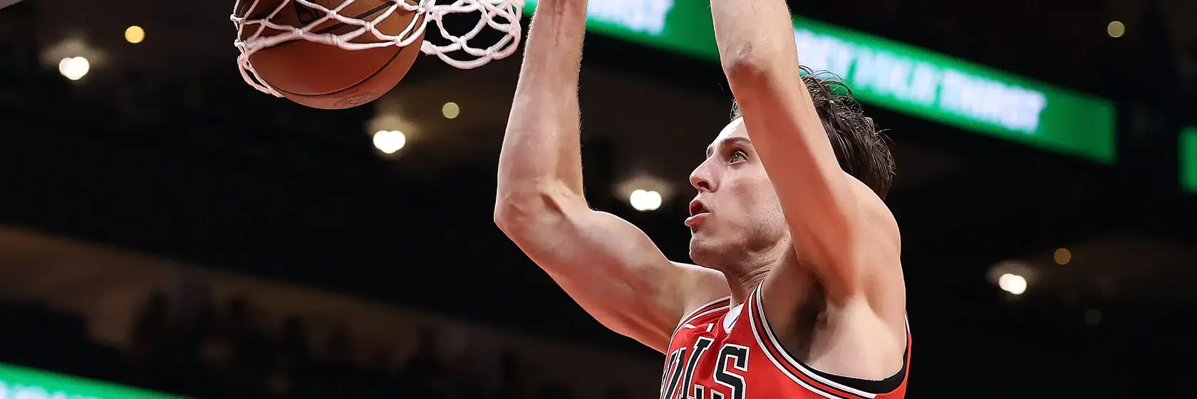 Matas Buzelis dunking the ball