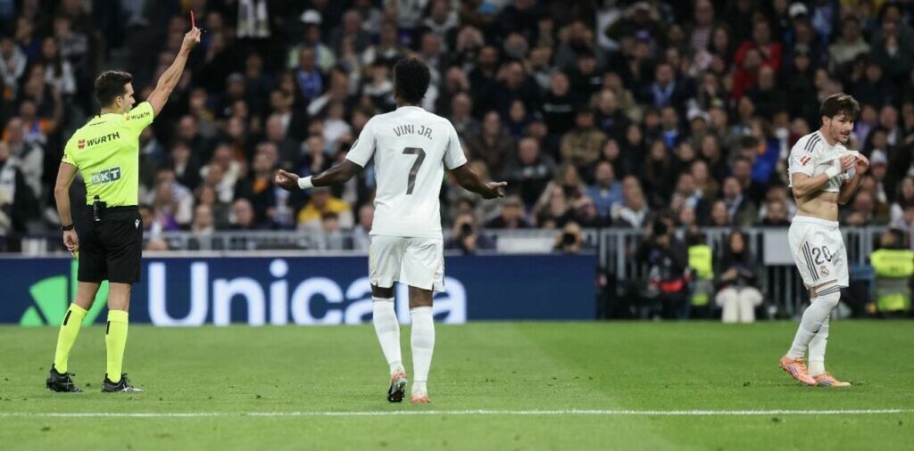 Fran Garcia shown 2nd yellow and respectively red card