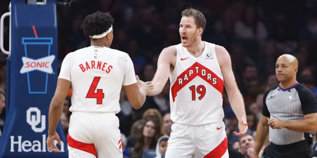 Scottie Barnes and Jakob Poeltl