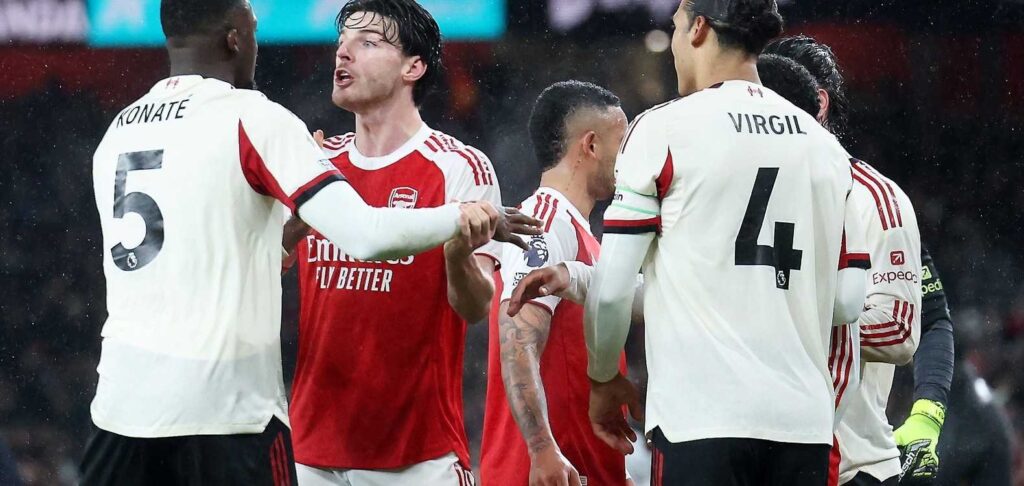 Tempers flare between Arsenal and Liverpool players