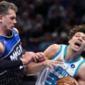 Franz Wagner trying to stop Tidjane Salaun