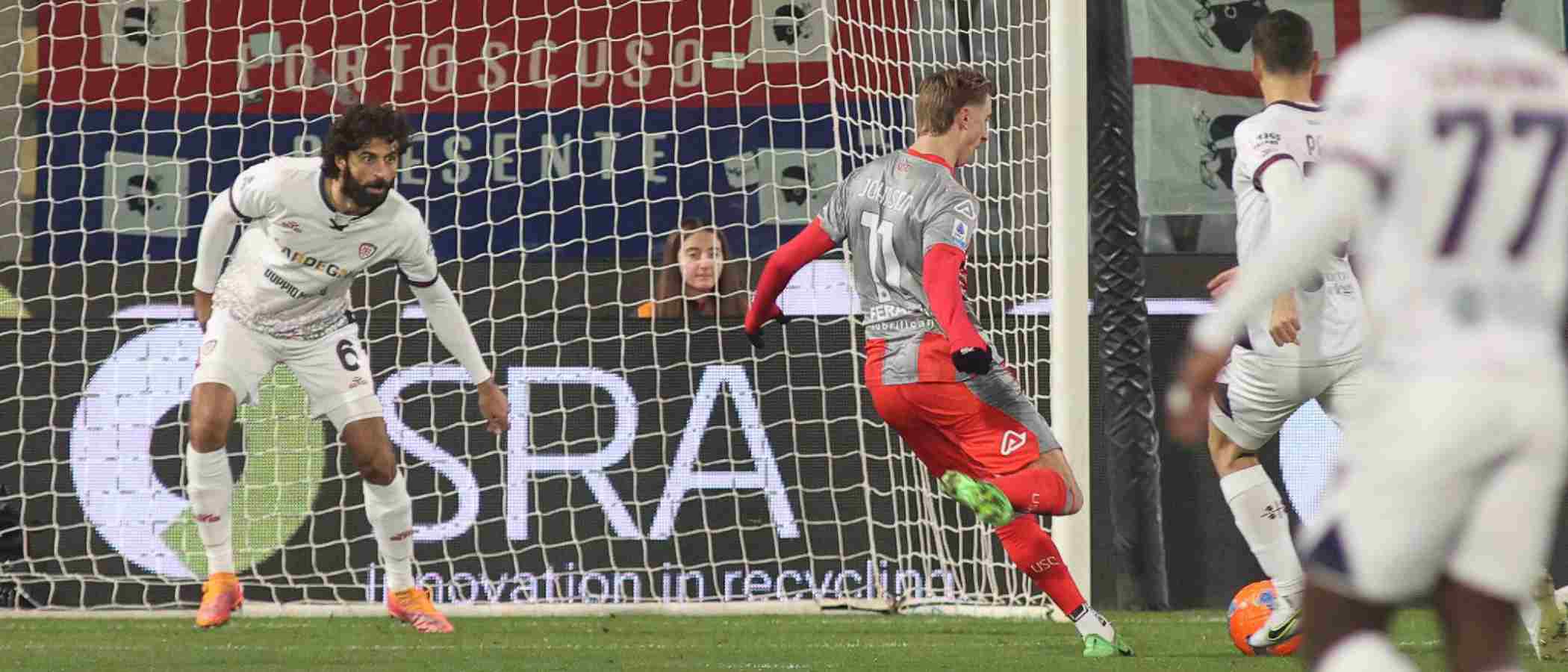Cremonese player shoots towards Cagliari's goal